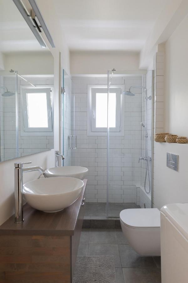 Seaside Bliss Flat Saronida